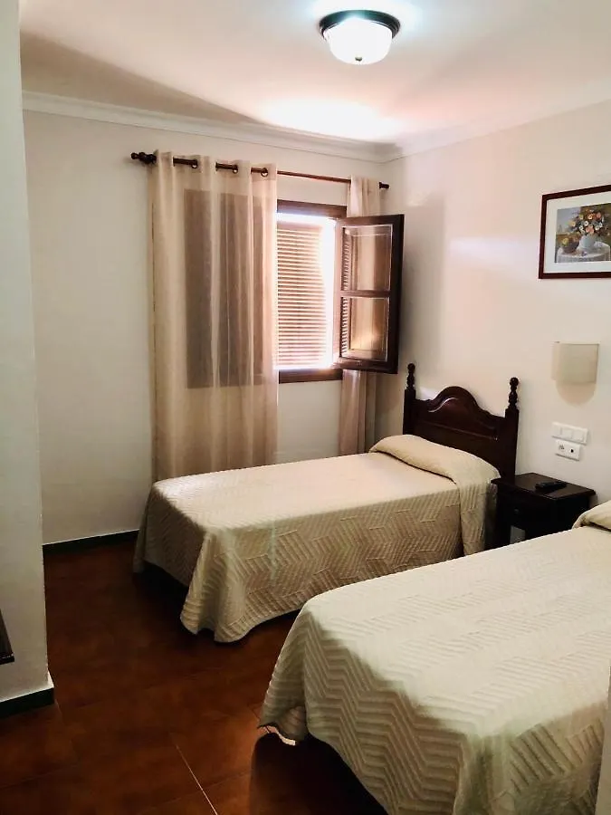 Hotel La Yedra Antequera 0*,
